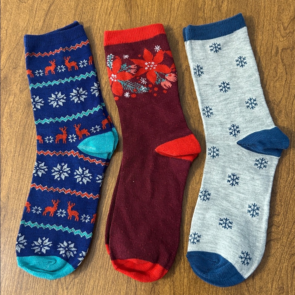 SOCK BUNDLE (New) - Picture 3 of 3